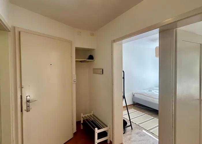 Basic Flat With Balcony In * Цюрих