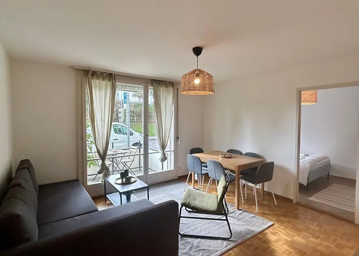 Basic Flat With Balcony In * Цюрих