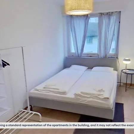 公寓 Basic 3br Flat With Balcony In