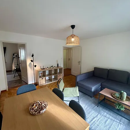 Apartment Basic Flat With Balcony In *