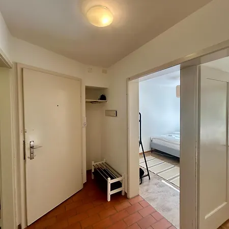 Basic Flat With Balcony In * チューリッヒ