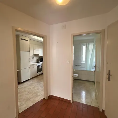 Basic Flat With Balcony In * Цюрих