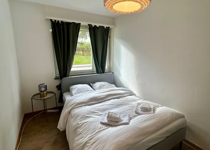 Apartman Basic Flat With Balcony In